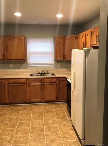 20735 Bach Avenue, Warren, MI 48091