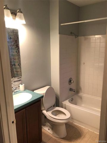 20735 Bach Avenue, Warren, MI 48091