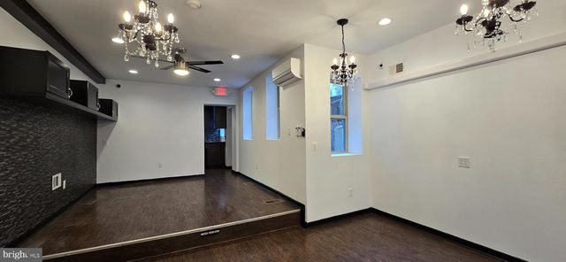 605 E GIRARD AVE, Philadelphia, PA 19125