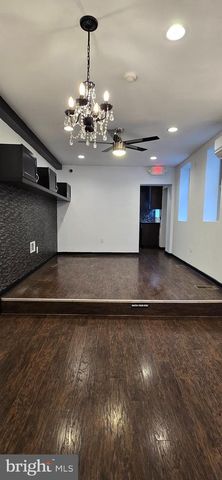 605 E GIRARD AVE, Philadelphia, PA 19125