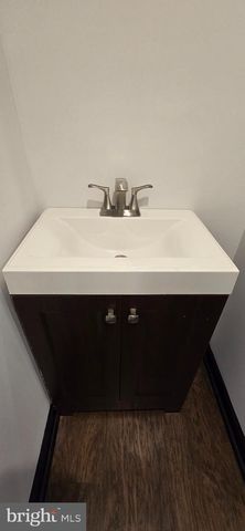 605 E GIRARD AVE, Philadelphia, PA 19125