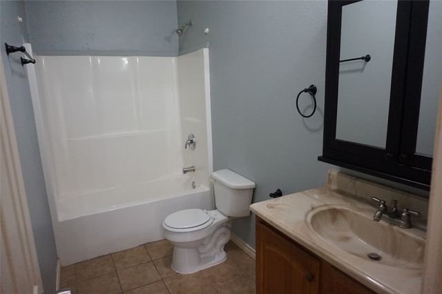 2611 Fernwood Avenue, Dallas, TX 75216