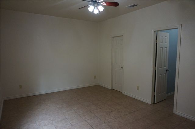 2611 Fernwood Avenue, Dallas, TX 75216
