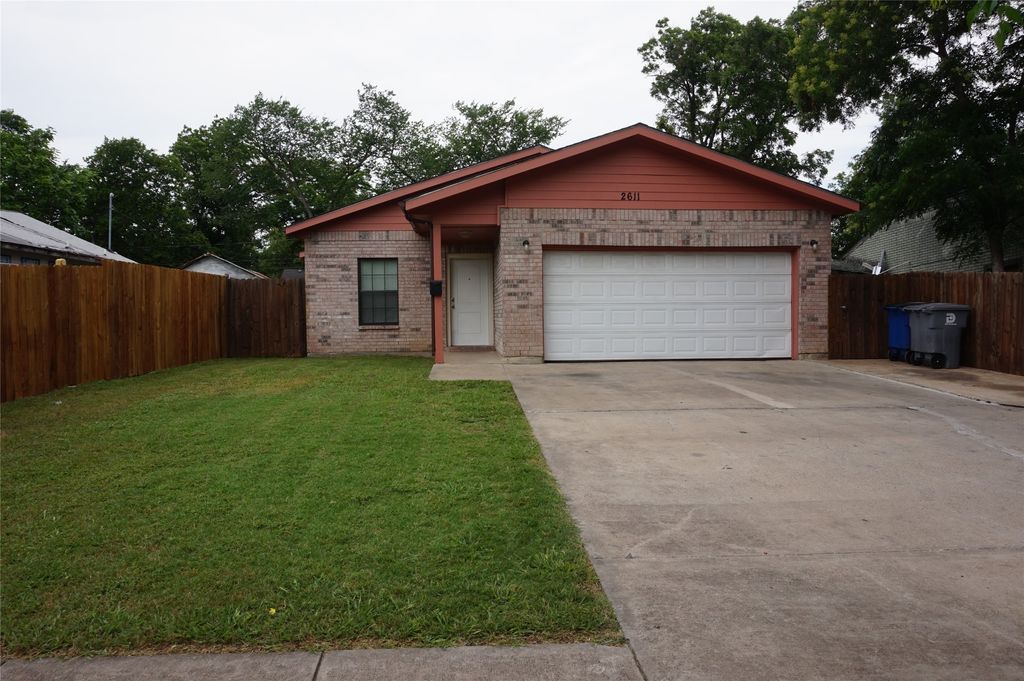2611 Fernwood Avenue, Dallas, TX 75216