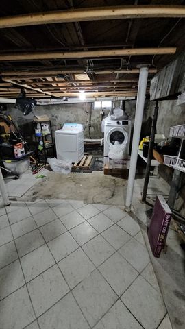 443 Mill St, Worcester, MA 01602