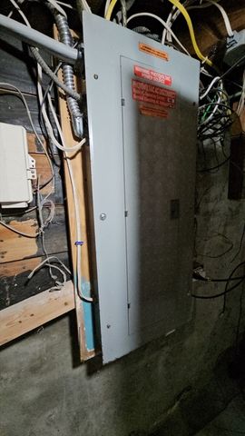 443 Mill St, Worcester, MA 01602