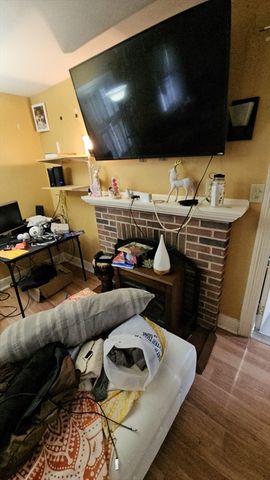 443 Mill St, Worcester, MA 01602