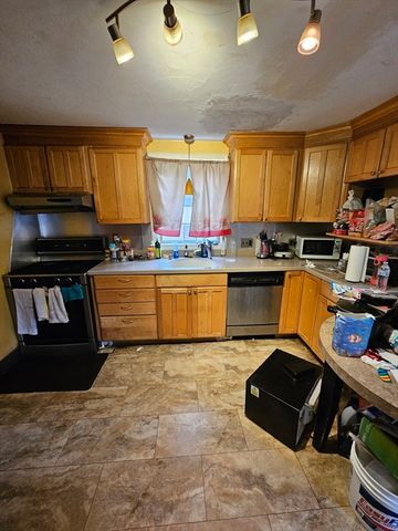 443 Mill St, Worcester, MA 01602