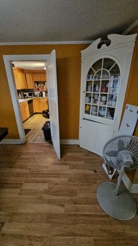 443 Mill St, Worcester, MA 01602