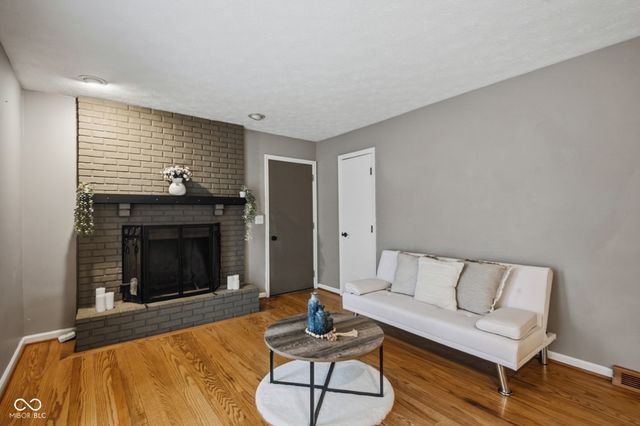 730 Rocky Ford Road, Columbus, IN 47203