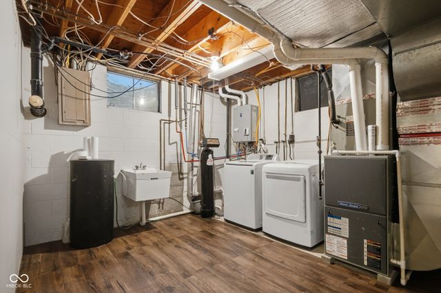 730 Rocky Ford Road, Columbus, IN 47203