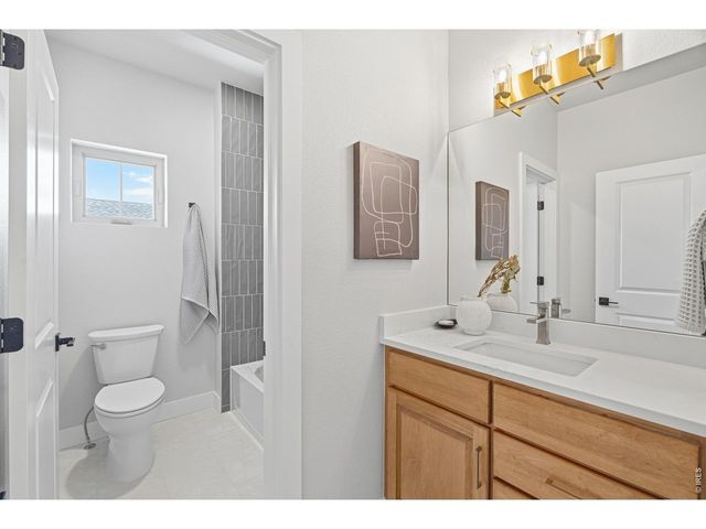 8467 Annapolis Dr, Windsor, CO 80528