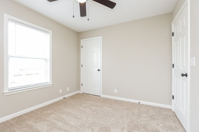 111 Grant Ct, Portland, TN 37148