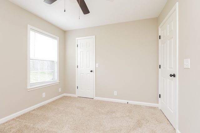 111 Grant Ct, Portland, TN 37148