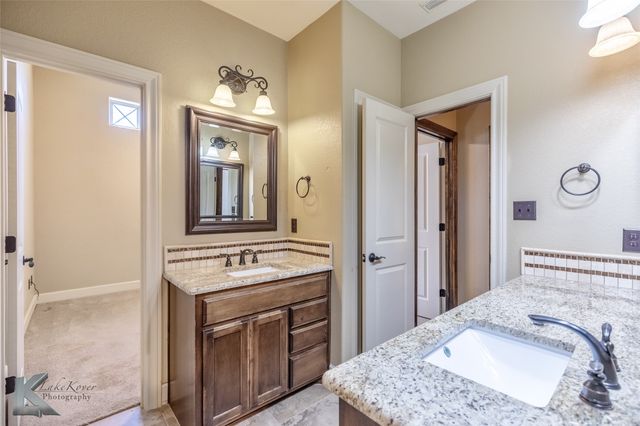 202 Periwinkle Trail, Abilene, TX 79602