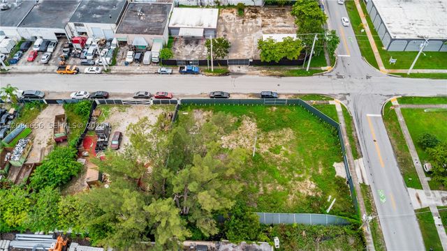 2113 SW 58th Ave, West Park, FL 33023