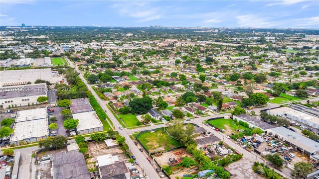 2113 SW 58th Ave, West Park, FL 33023