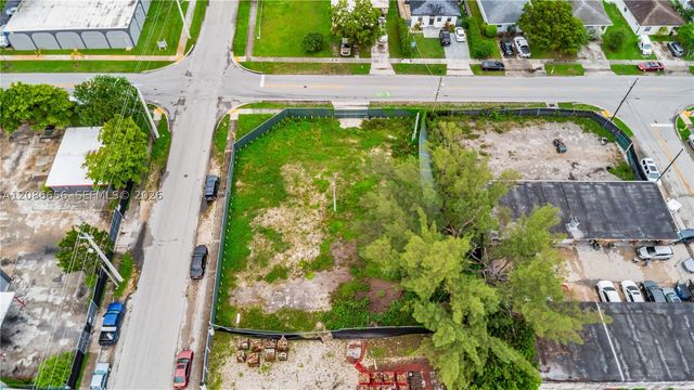 2113 SW 58th Ave, West Park, FL 33023