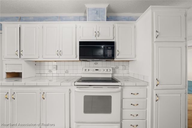 2881 E Spinnaker Drive, Avon Park, FL 33825