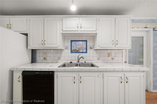 2881 E Spinnaker Drive, Avon Park, FL 33825