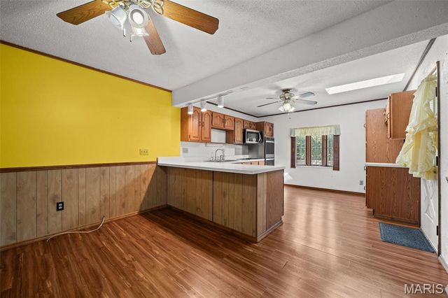 8611 Rowland Drive, St Louis, MO 63132