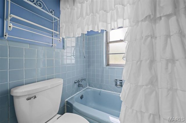 8611 Rowland Drive, St Louis, MO 63132