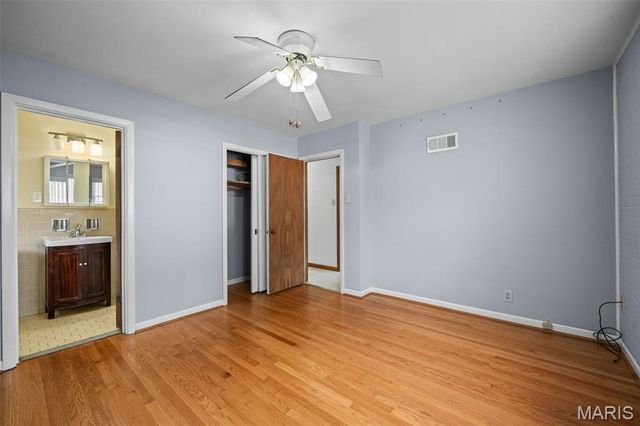 8611 Rowland Drive, St Louis, MO 63132