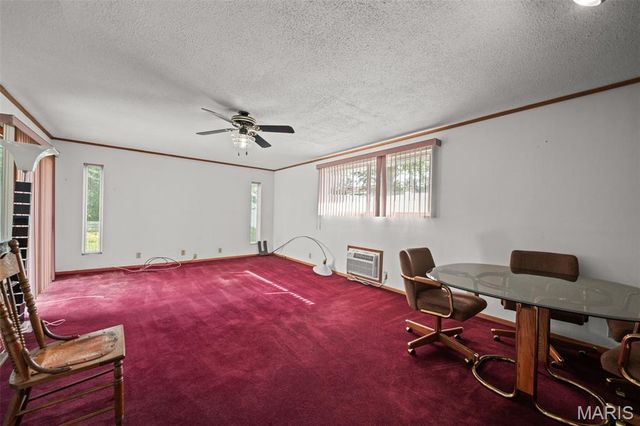 8611 Rowland Drive, St Louis, MO 63132