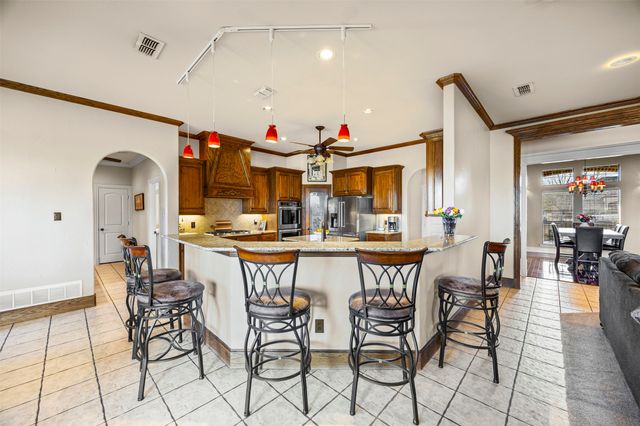 1920 Willow Bend Drive, Red Oak, TX 75154