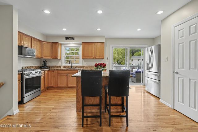 16 Neal Drive, East Brunswick, NJ 08816