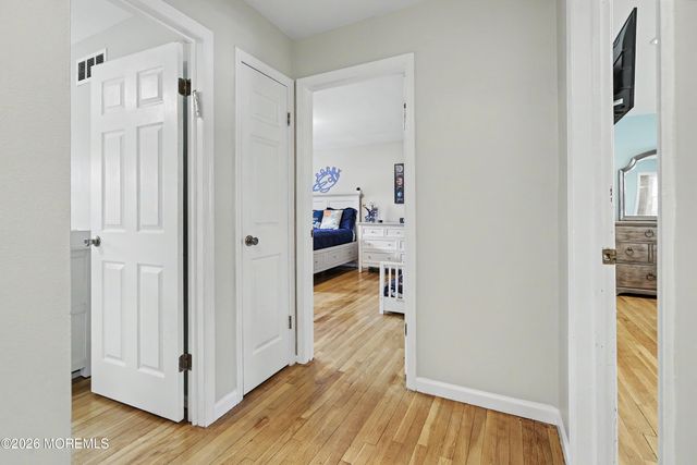 16 Neal Drive, East Brunswick, NJ 08816