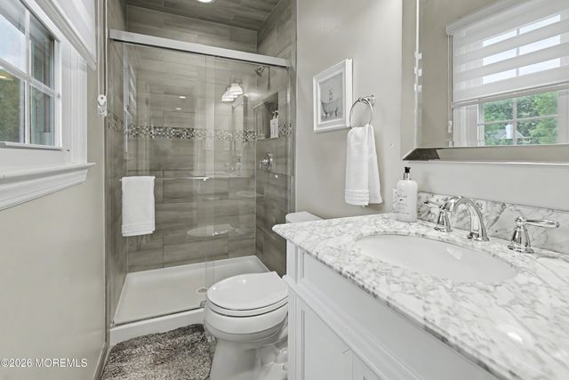 16 Neal Drive, East Brunswick, NJ 08816