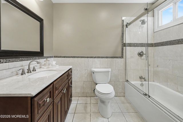 16 Neal Drive, East Brunswick, NJ 08816