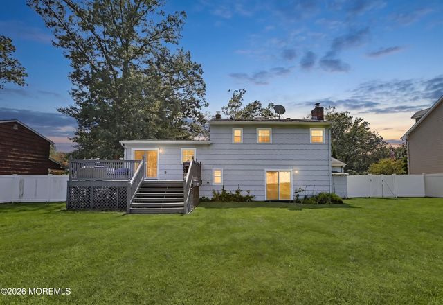 16 Neal Drive, East Brunswick, NJ 08816