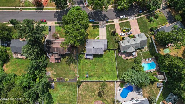 16 Neal Drive, East Brunswick, NJ 08816