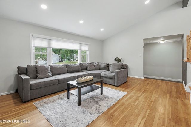16 Neal Drive, East Brunswick, NJ 08816