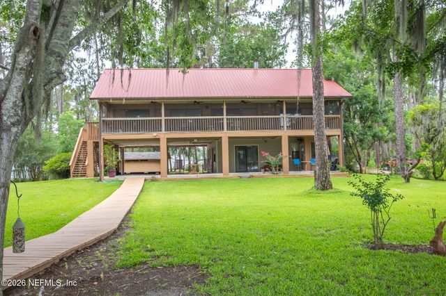 303 RILEY LAKE Drive, Hawthorne, FL 32640