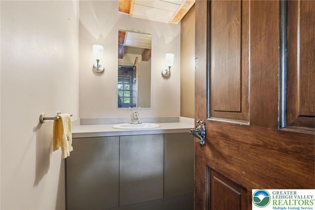 2244 Springtown Hill Road, Lower Saucon Twp, PA 18055