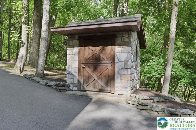 2244 Springtown Hill Road, Lower Saucon Twp, PA 18055