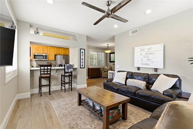 20251 Cape Coral Lane 101, Huntington Beach, CA 92646
