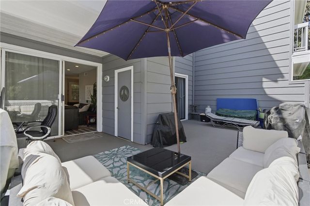 20251 Cape Coral Lane 101, Huntington Beach, CA 92646