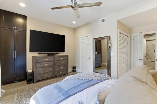 20251 Cape Coral Lane 101, Huntington Beach, CA 92646