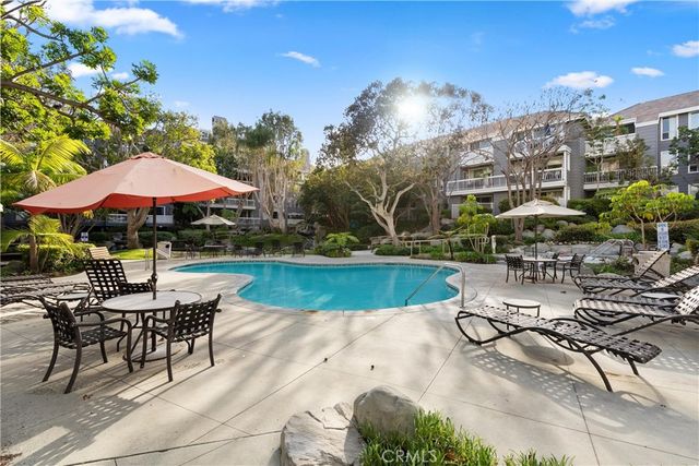 20251 Cape Coral Lane 101, Huntington Beach, CA 92646