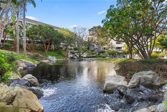 20251 Cape Coral Lane 101, Huntington Beach, CA 92646