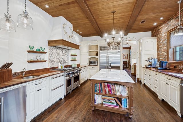 4327 Irving Avenue, Dallas, TX 75219