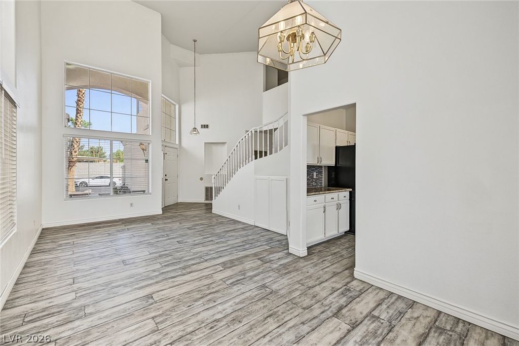 7429 Tamarind Avenue, Las Vegas, NV 89147 — photo 2