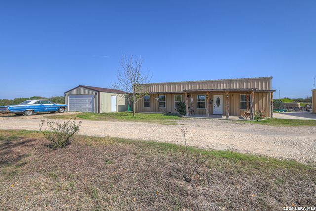2151 Old Lehmann, Seguin, TX 78155