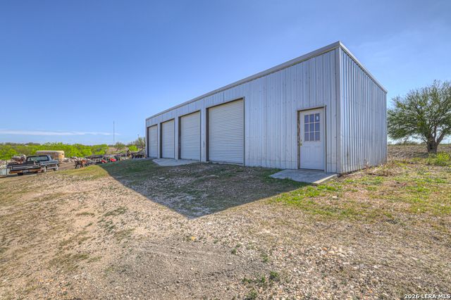 2151 Old Lehmann, Seguin, TX 78155
