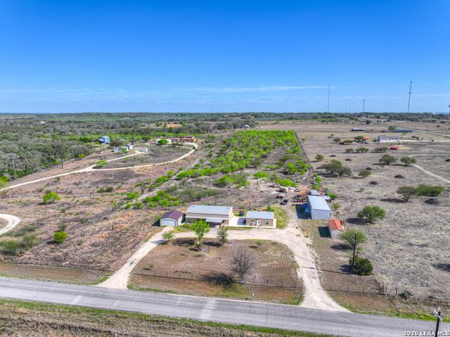 2151 Old Lehmann, Seguin, TX 78155