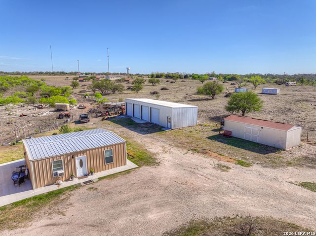 2151 Old Lehmann, Seguin, TX 78155